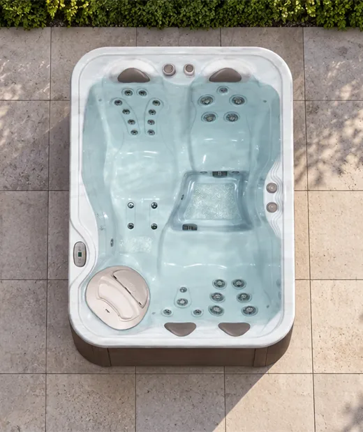 Serenity-spa i en svensk sommarträdgård