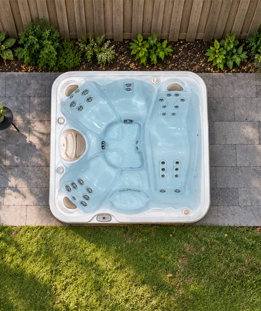 Spa i svensk trädgård